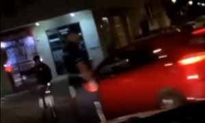 Bahata vožnja: Pogledajte kako vozač bježi policiji u centru grada VIDEO