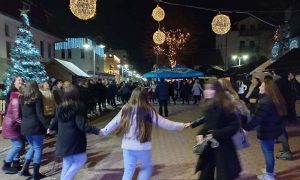 Uprkos hladnoći građani slavili napolju: Širom Srpske dočekana pravoslavna Nova godina