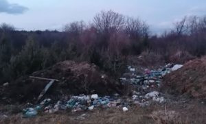 Mještane Stričića guši nesnosan smrad: Nadomak Banjaluke niče deponija za deponijom