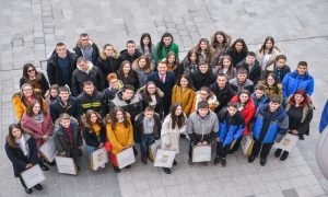 Znanje se isplati: Gradonačelnik Banjaluke uručio Svetosavske nagrade najboljim učenicima