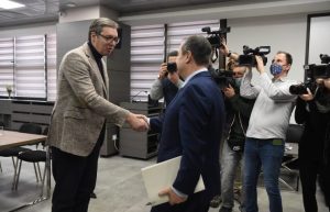 Počeo sastanak SNS i SPS: Delegacije predvode Vučić i Dačić