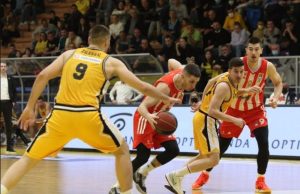 Košarkaši Zvezde teško do pobjede u Splitu