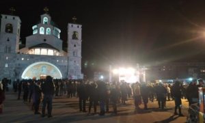 U znak protivljenju formiranja manjinske vlade: Počeo protest u Crnoj Gori VIDEO