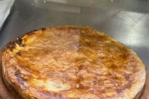 Žena ostala skamenjena kada je vidjela cijenu: Burek je koštao 12 KM