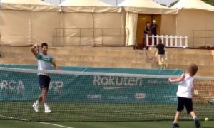 Đokoviću je sin često “sparing partner”: Italijanski novinar dodao, Stefan imitira Nadala VIDEO