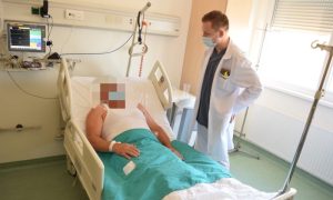 Ljekari UKC-a na visini zadatka: Hitnom intervencijom spasen život državljaninu Slovenije