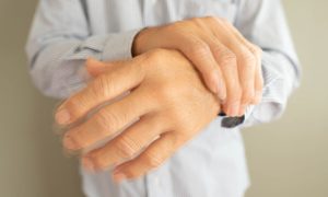 Češće pogađa jači pol: Evo šta karakteriše Parkinsonovu bolest
