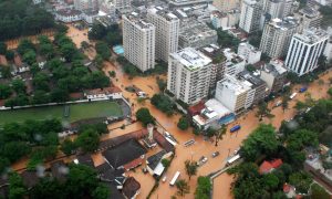 Užasne scene na ulicama grada: Ogromne poplave odnijele najmanje 18 života VIDEO