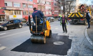 Više nećemo voziti po rupama: Radnici saniraju saobraćajnice u Banjaluci