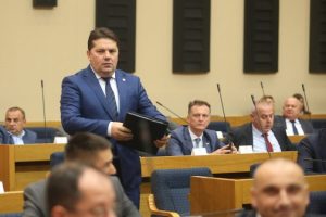 Stevandić stao uz Dodika: Ujedinjena stranka će glasati za veto srpskog člana Predsjedništva BiH