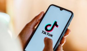 Novo pravilo stupa momentalno na snagu: Ova zemlja zabranila je TikTok na vladinim telefonima