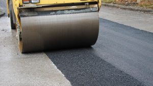 Raspisan tender: Uskoro novi asfalt za dotrajalu saobraćajnicu u Ulici Od Zmijanja Rajka