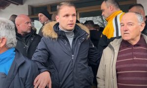Glasali u ime drugih: Stanivuković iznio nepravilnosti na izborima u Donjoj Piskavici VIDEO