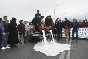 Poljoprivrednici u Grčkoj najavljuju blokade puteva
