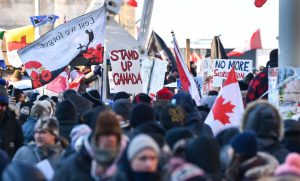 Protesti protiv vakcinacije ne jenjavaju: Demonstranti blokirali most između SAD i Kanade