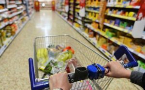 Ministar krenuo u pregovore: Italija želi da ograniči cijene hrane i osnovnih proizvoda