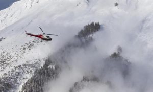 Lavina na planini: Helikopteri nadlijeću teren, ne zna se koliko je nestalih VIDEO