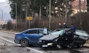 Teška saobraćajna nesreća: Povrijeđene tri osobe