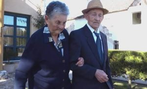 Zavidan jubilej Milke i Mirka: Supružnici iz Gradiške proslavili 70 godina braka VIDEO