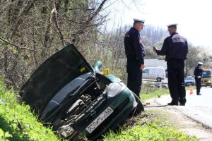 Kakvim putevima se vozimo: Glava u torbi zbog radijusa krivina i poprečnog pada