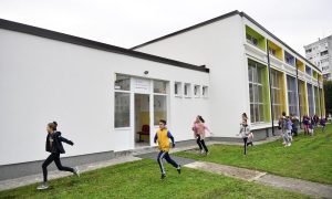 Stomatološka ambulanta u školi “Vuk Stefanović Karadžić” u redovnom režimu rada