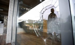 Incident u Banjaluci: Slovenac razbio staklo na jednom hotelu
