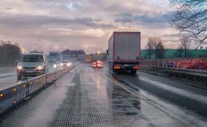 Vozači, oprez u saobraćaju: Kolovozi u BiH klizavi zbog mraza