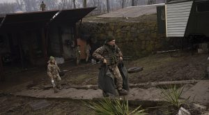 Rusko Ministarstvo odbrane saopštilo: Ukrajinski vojnici u velikom broju bacaju oružje i napuštaju položaje