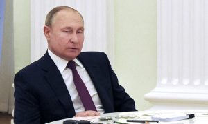 Putin poručio Šolcu: Nadam se razumnom stavu Ukrajine u nastavku razgovora