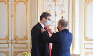 Dokaz poštovanja prema Srbiji: Knez Albert uručio Vučiću Orden velikog krsta Reda Svetog Šarla