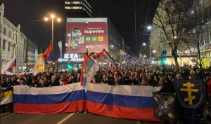 Podrška Rusiji iz centra Beograda: Građani nose poruke “Srbin i Rus, braća zauvijek” VIDEO
