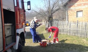 Pronađen u besvjesnom stanju: Povrijeđen starac prilikom paljenja vatre