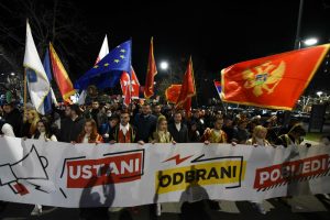 Bečić na protestu u Podgorici: Sloboda nema cijenu