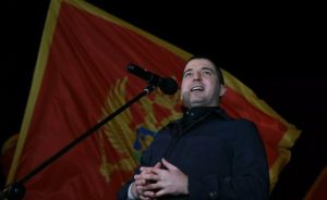 Protest u Podgorici: Bečić pozvao na održavanje izbora 5. juna