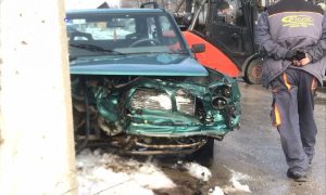 Direktan sudar dva automobila: Žena iz “fijata” teško povrijeđena
