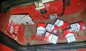Carinici spriječili pokušaj krijumčarenja: U posebnoj pregradi na kamionu sakrio robu FOTO