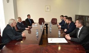 Čubrilović sa gostima iz Srbije: Ojačati saradnju u skladu sa Sporazumom o specijalnim paralelnim vezama