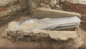 Drevne grobnice otkrivene u pariskoj katedrali Notr Dam tokom restauracije VIDEO