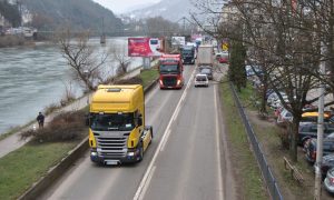 Prevoznici protestovali i u Zvorniku: U cijenu goriva “prišili” su nam razne namete