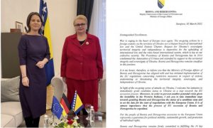 BiH želi u EU: Turkovićeva uručila Berbokovoj zahtjev za ubrzani kandidatski status