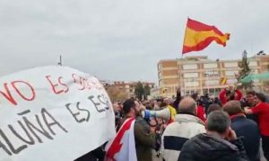 Poruka navijača Španije pred meč sa Albanijom: “Kosovo je Srbija, Katalonija je Španija” VIDEO