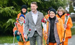 Gradonačelnik čestitao Dan žena: Stanivuković podijelio ruže radnicama „Čistoće“ VIDEO
