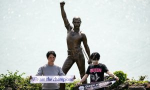 Počast legendi grupe “Kvin”: Fredi Merkjuri dobio statuu u Južnoj Koreji