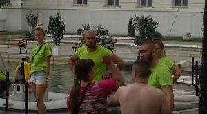 Lom u Zadruzi: Miljana pretukla Bebicu, batine zaradio i Mensur VIDEO