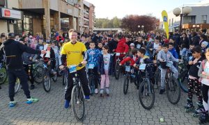 Više od 700 učesnika u Ugljeviku: Rekreativna vožnja biciklima i rolerima