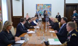 Vučić nakon razgovora sa Karen Donfrid: Očuvanje stabilnosti u regionu najviši cilj Srbije