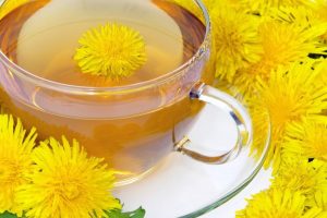 Oldičan saveznik! Čaj od maslačka jača imunitet i pomaže u mršanju