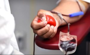 Prikupljeno više od 200 doza: Maturanti sedam banjalučkih srednjih škola dali krv