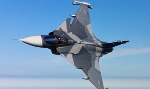 Mađarsko Ministarstvo odbrane: Borbeni avioni pratili srpske avione zbog dojave o bombi