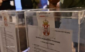 Zatvorena birališta u Srbiji: Očekuje se izlaznost između 58 i 60 odsto